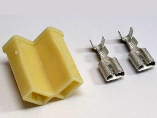 Horn Connector