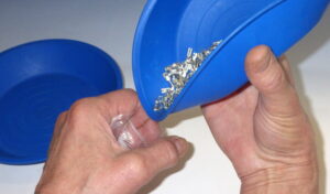 Hozan F-14 Anti-Static Flexible Parts Tray